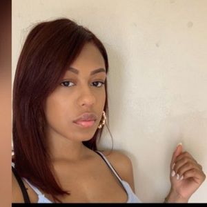 Meet your Posher, Isabeli